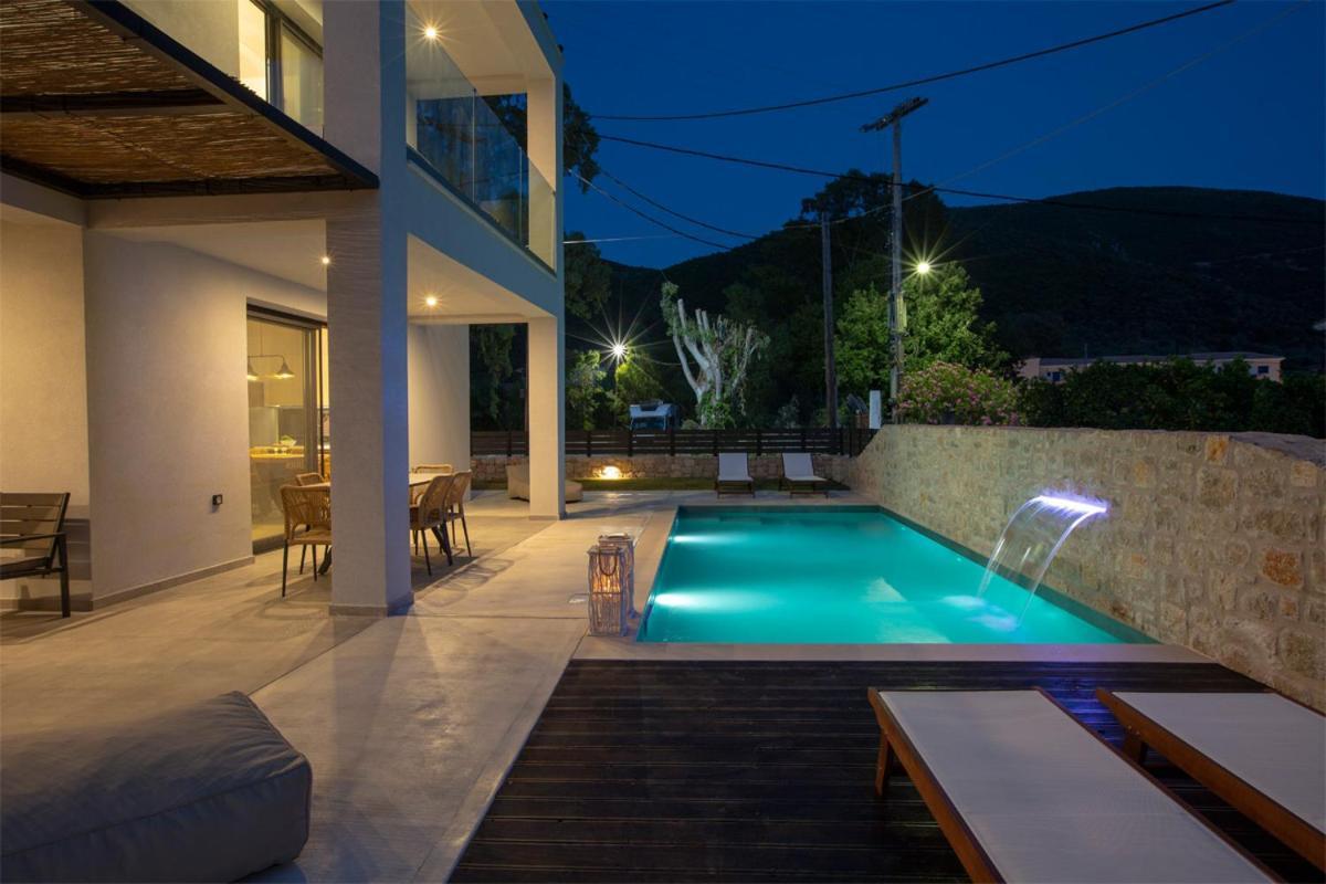 Seascape Villas Vassiliki - Beachfront Villas Vasilikí Exterior foto
