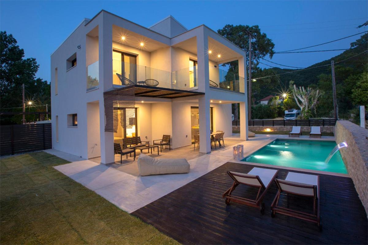Seascape Villas Vassiliki - Beachfront Villas Vasilikí Exterior foto